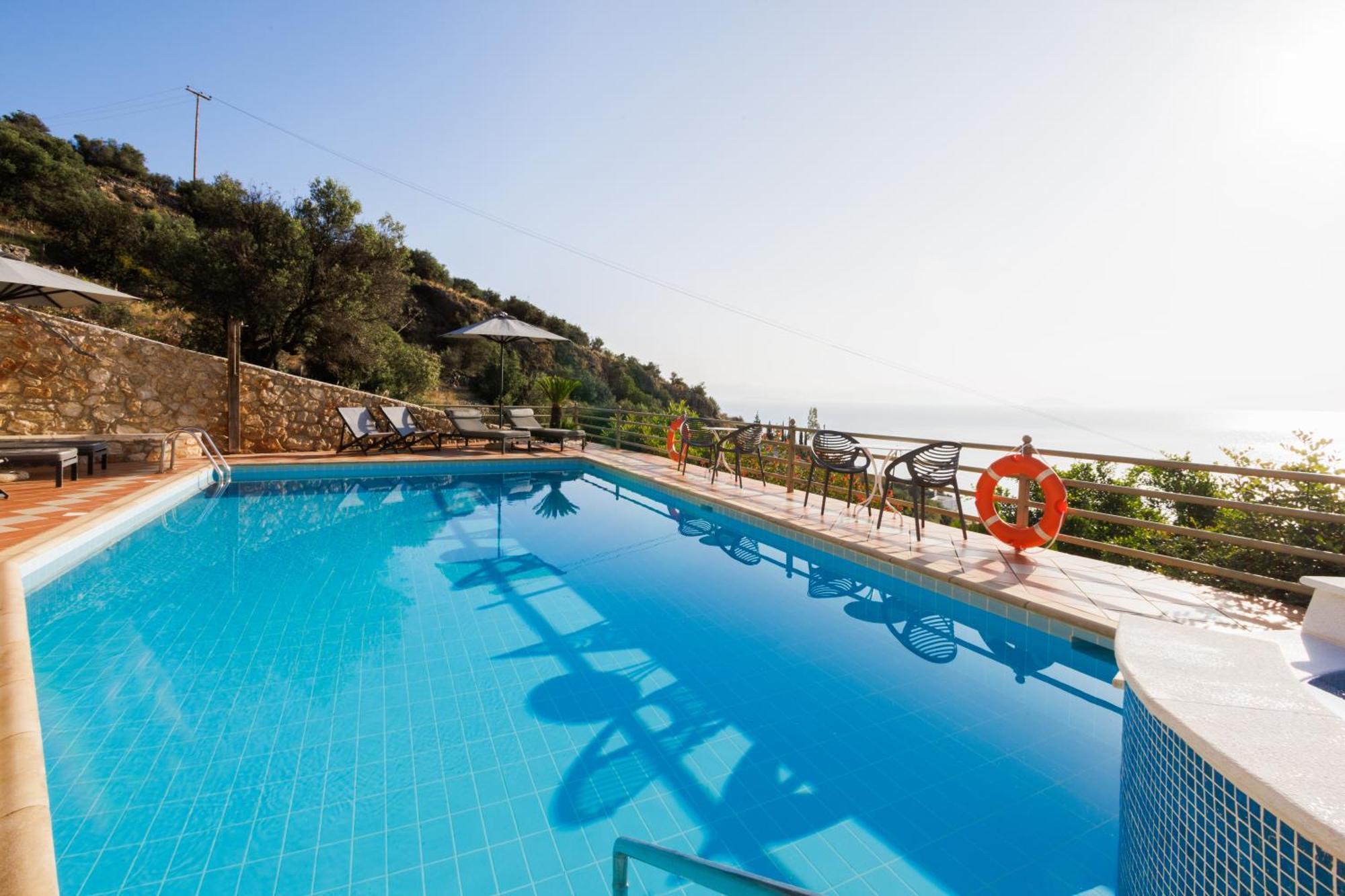 Blue Horizon Suites Parálion Ástros Exteriér fotografie