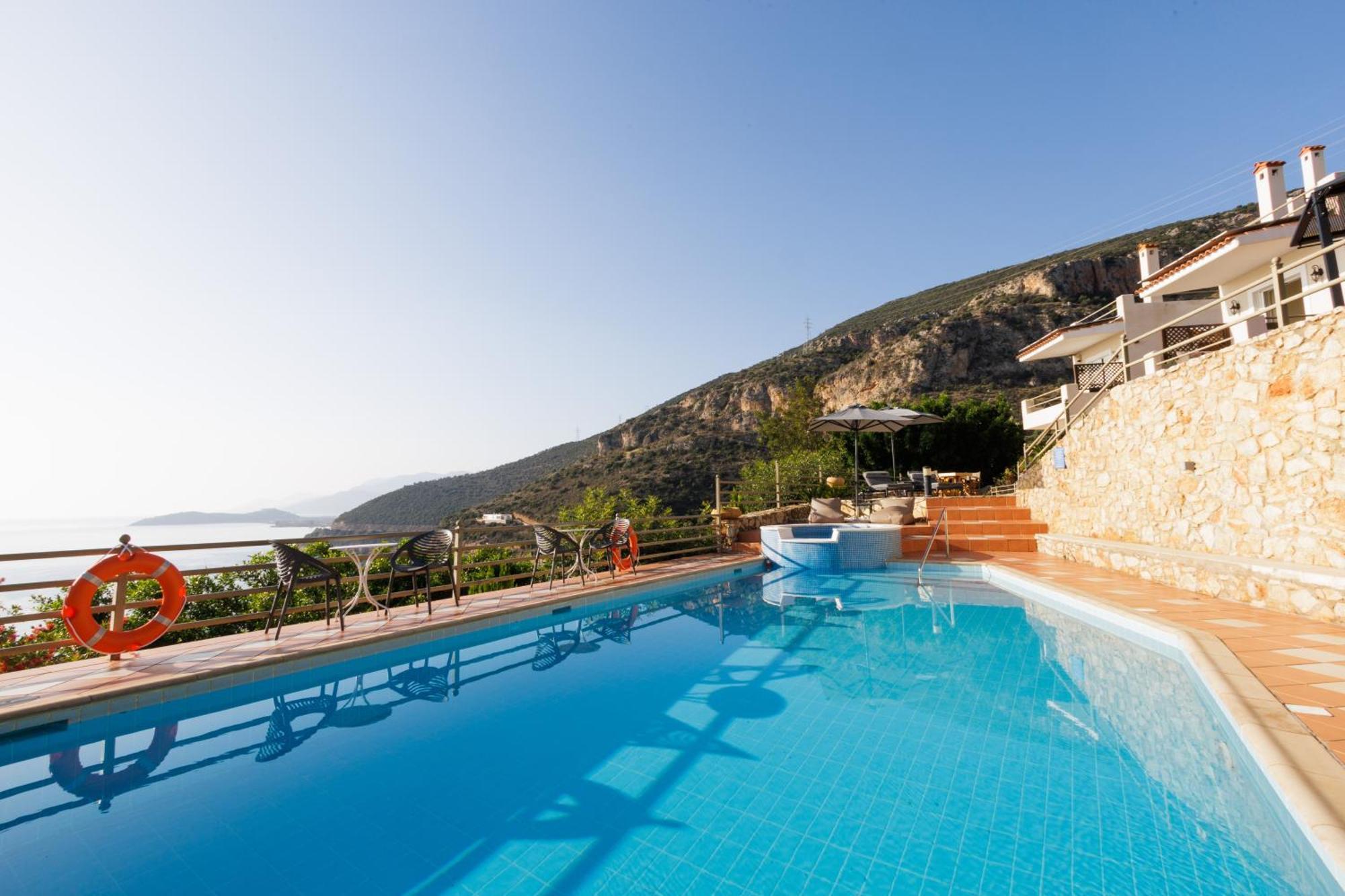 Blue Horizon Suites Parálion Ástros Exteriér fotografie