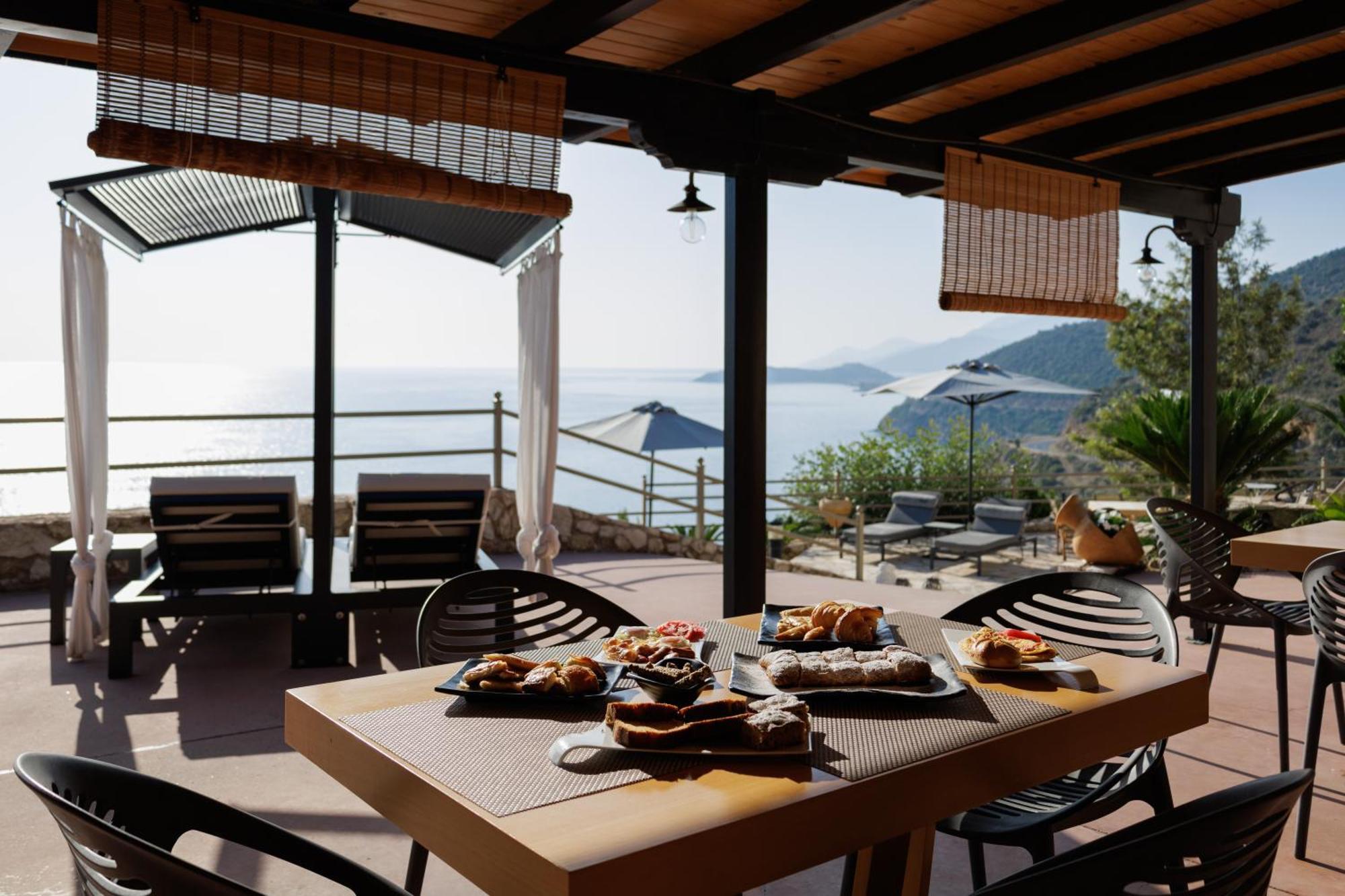 Blue Horizon Suites Parálion Ástros Exteriér fotografie