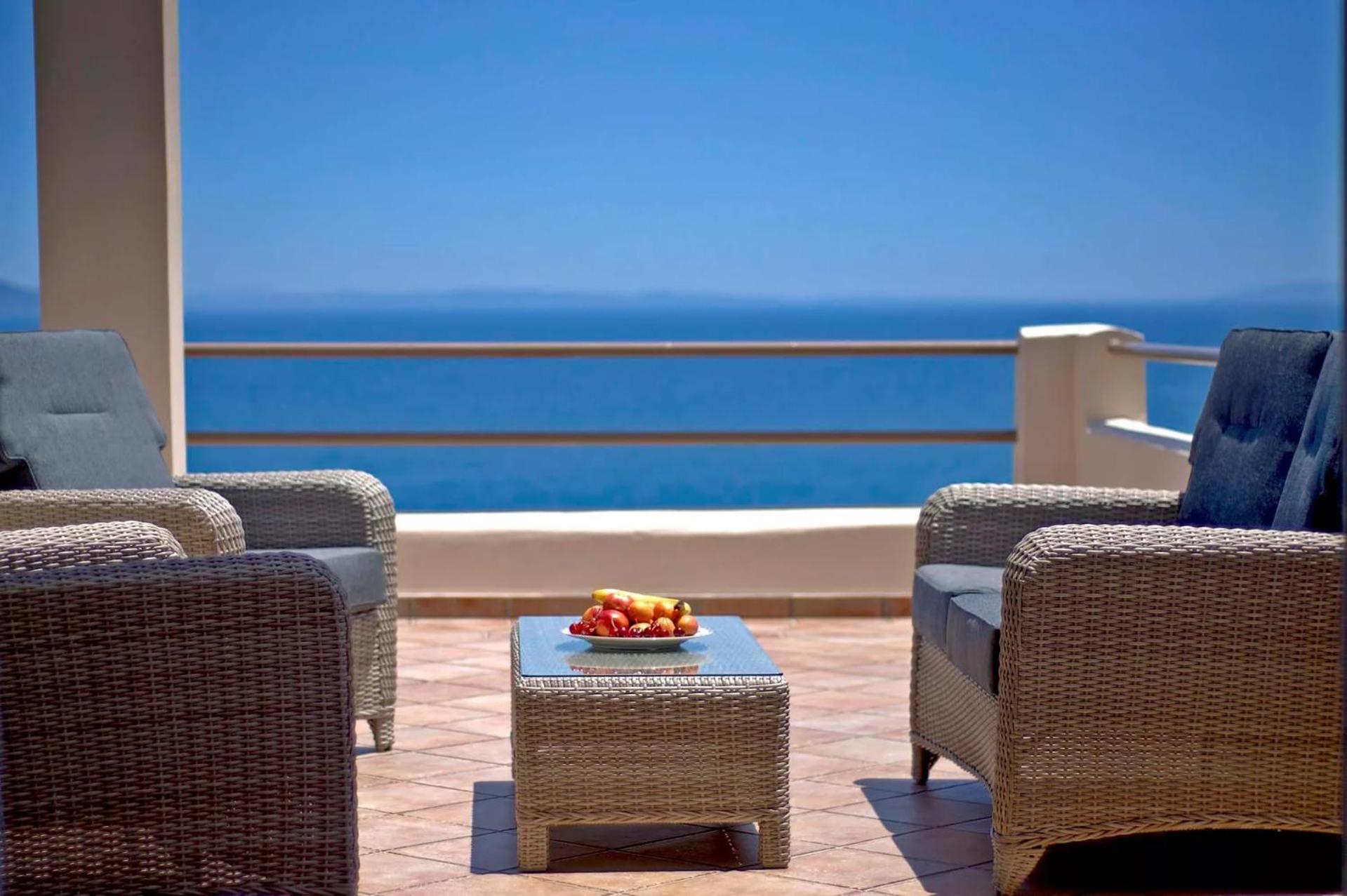 Blue Horizon Suites Parálion Ástros Exteriér fotografie